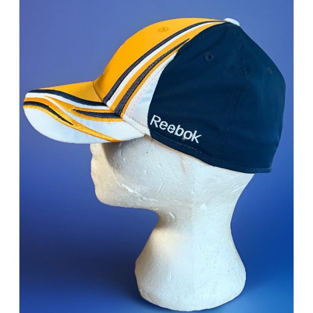 Vintage Reebok Buffalo Sabres NHL Face Off Collection Fitted Hat Blue/Gold‎ L/XL